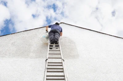 Peinture extérieure à Cazaril-Tambourès — façades et ravalement